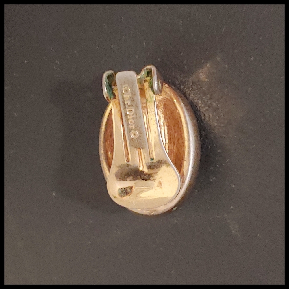 Vintage Christian Dior Single Clip-On Earring, Marked - Picture 6 of 6
